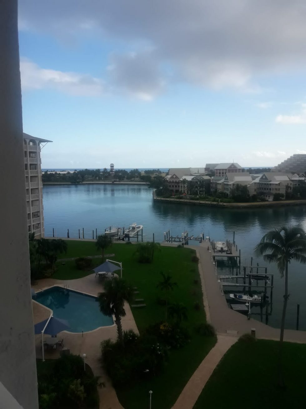 Harbor House Condo / Canal NewEra242